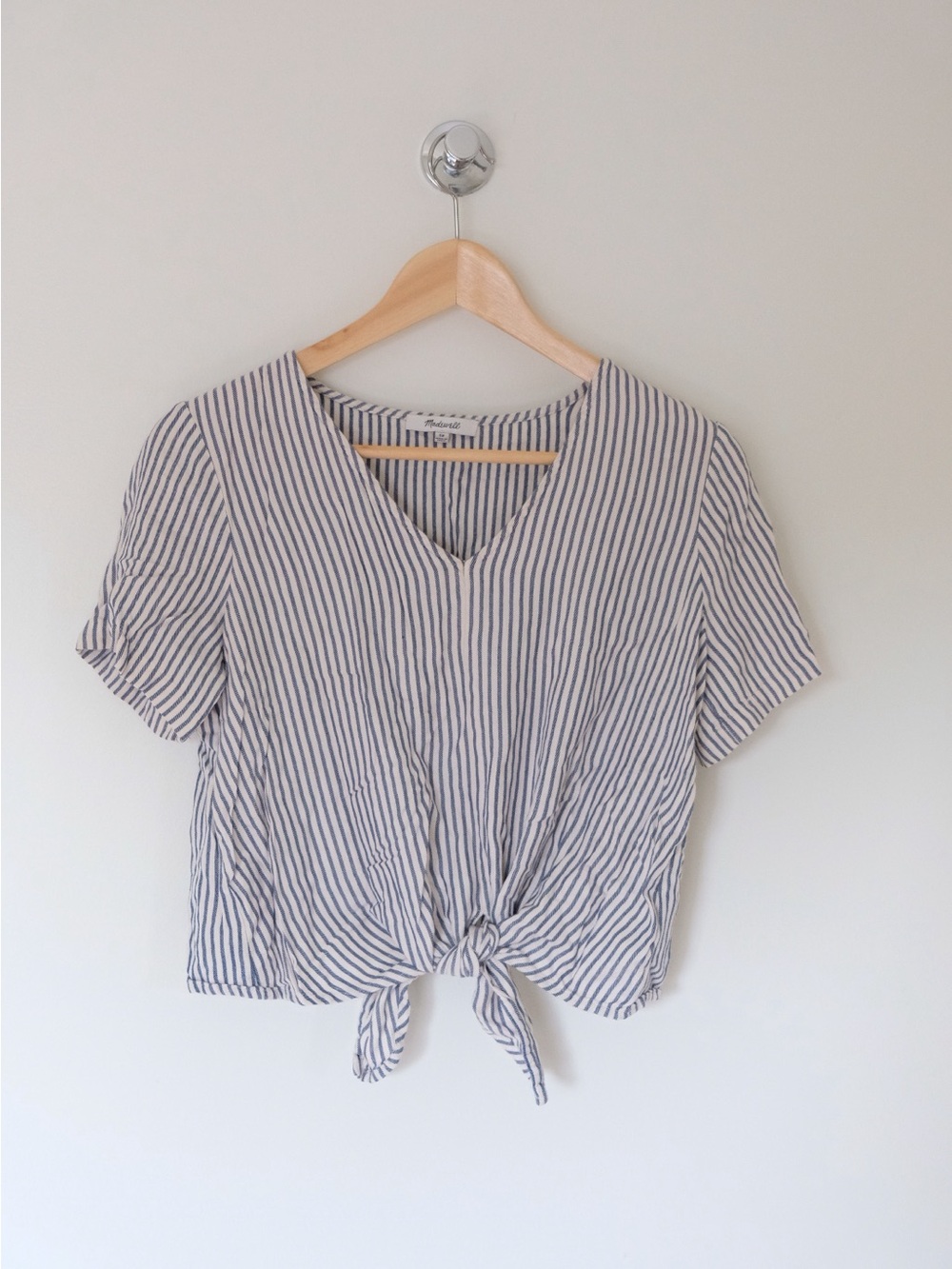Madewell Striped V-Neck Tie-Front Top - Navy & White Size Small